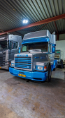 20250330-Tom-Holding-00325 20250330-Tom-Holding-00325